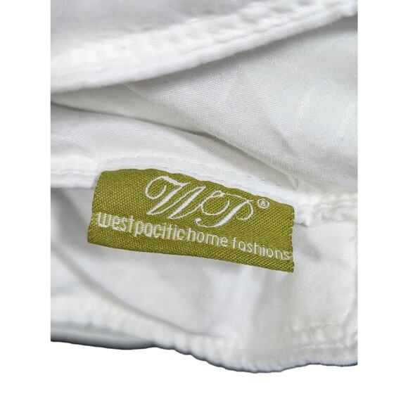 WEST PACIFIC HOME FASHIONS! WHITE DOWN ALTERNATIVE OVERFILLED COMFORTER! QN - Picture 6 of 16